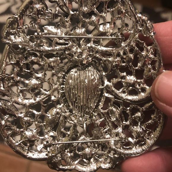 Rhinestone Pin/Brouche/Pendant - Picture 5 of 5